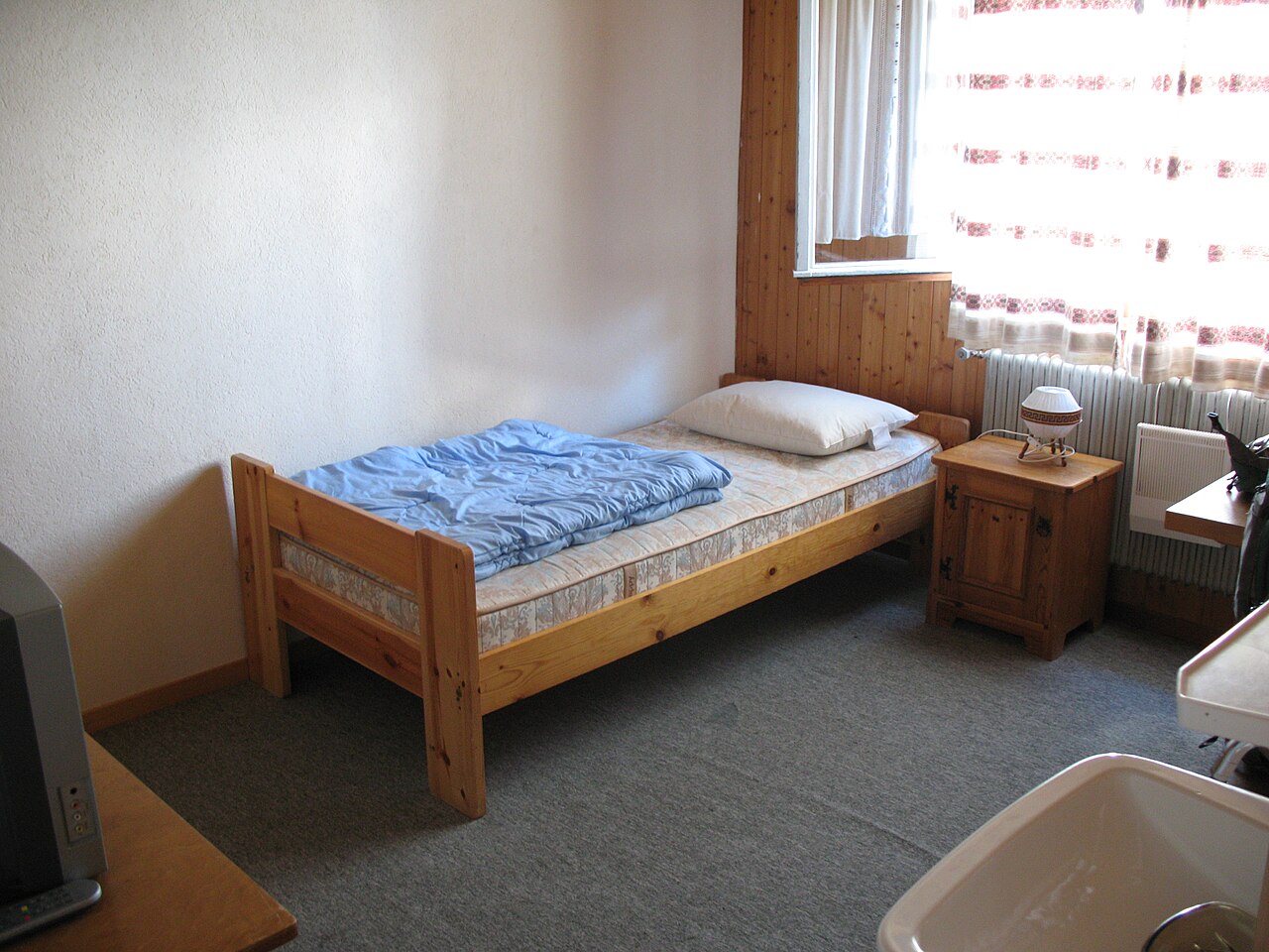 I Slept on a Water-Cooling Smart Mattress Pad for 30 Days: Here is What Happened