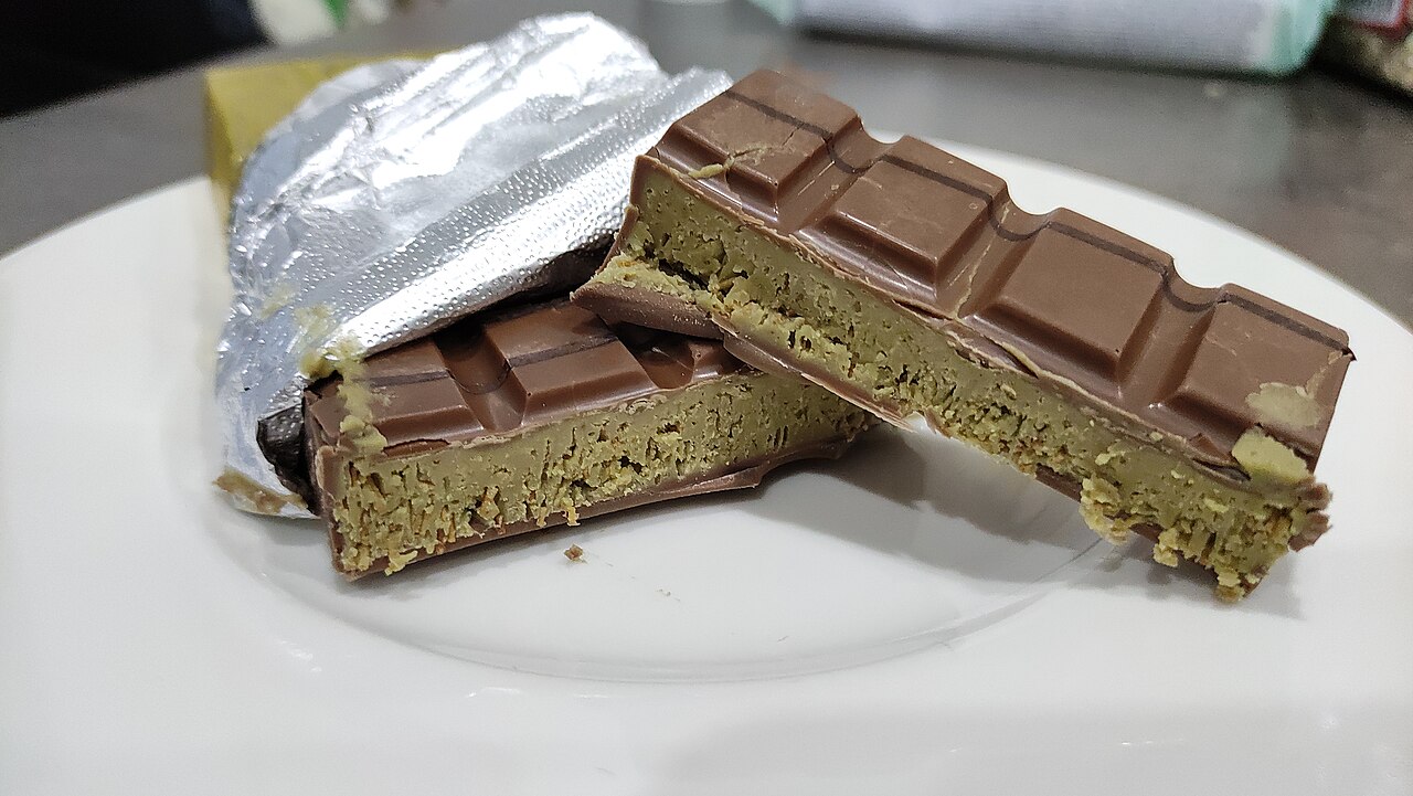 드디어 먹어본 두바이 초콜릿: 진짜 소문만큼 맛있을까?